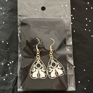 Ouija Planchette Gold Tone Cats & Moons Earrings New in Package